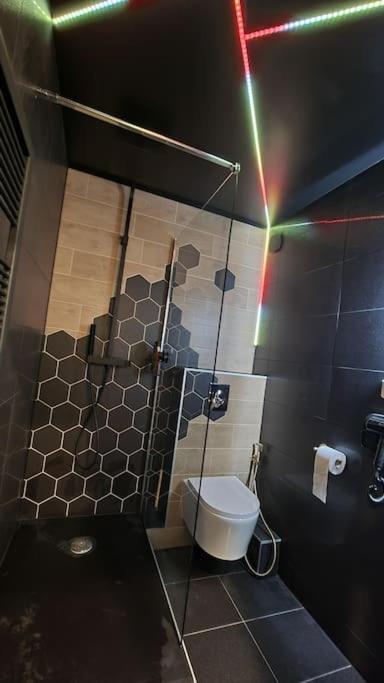 Royalspa Luxueux Appartement Avec Spa Estrasburgo Exterior foto